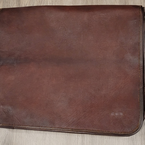 Brand-New Cuero Brand Leather Laptop Bag - Picture 2 of 3
